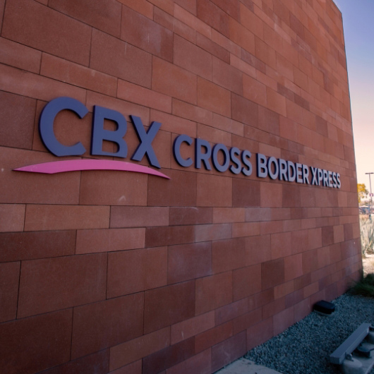 Locadoras de veículos em Cross Border Xpress