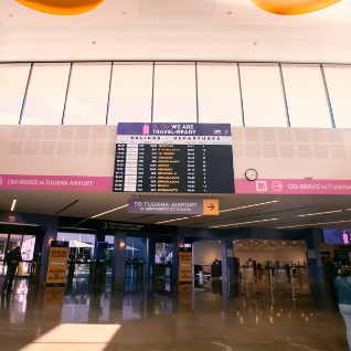 Locadoras em Cross Border Xpress, Califórnia