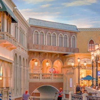 Conoce las rentadoras más destacadas para alquilar un auto en Las Vegas