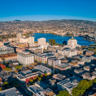 Which are the best car rental companies at the Oakland Airport