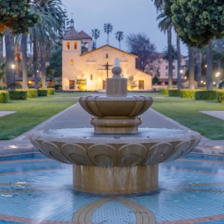 Te conectamos con las compañías de alquiler de coches más destacadas en Santa Clara, CA.